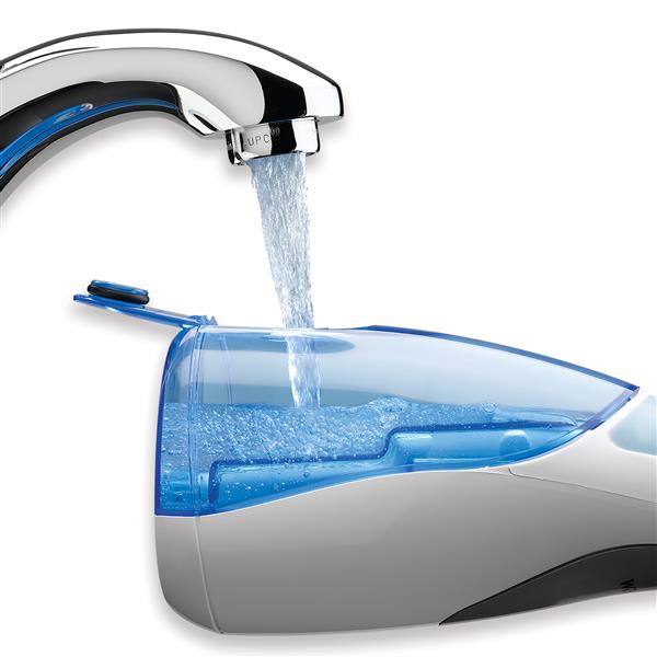 Auffüllen des Wassertanks – Weiße WP-450 Cordless Plus Munddusche